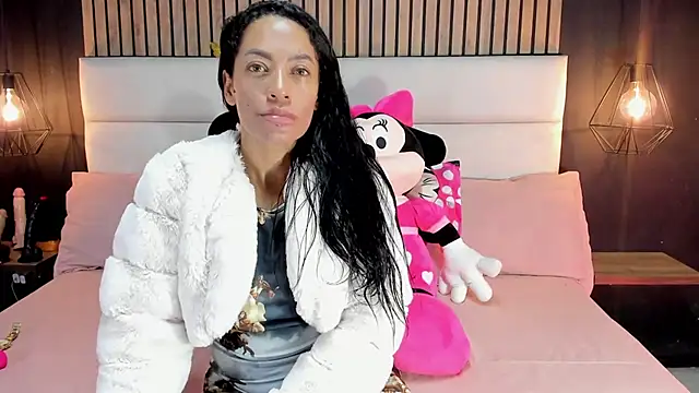 NiicolleMiller online show from 02-22-25, 11:13