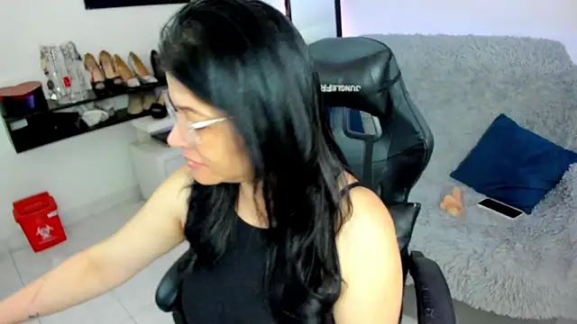 BellaFlaming online show from 03-13-26, 10:44