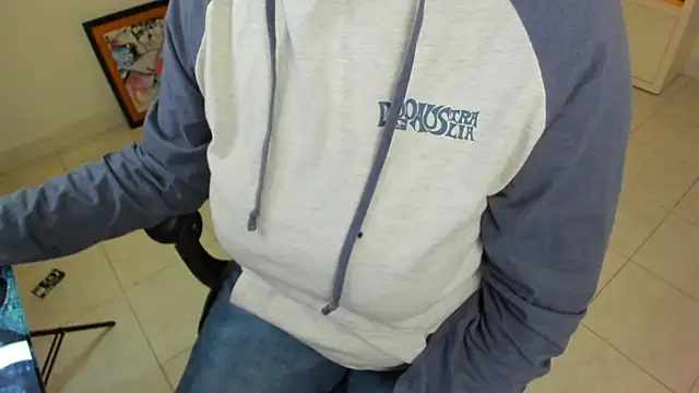 BellaFlaming online show from 04-09-26, 11:04