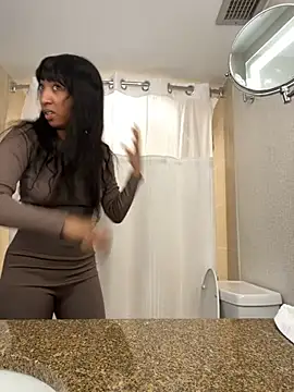 Iceblanca online show from 02-02-25, 03:39