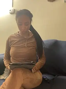 Iceblanca online show from 02-09-25, 04:25