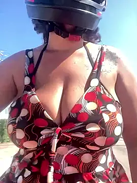 -Marivalda- online show from 09-29-25, 05:07