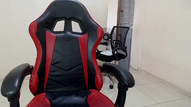 -Marivalda- online show from 10-15-25, 10:37