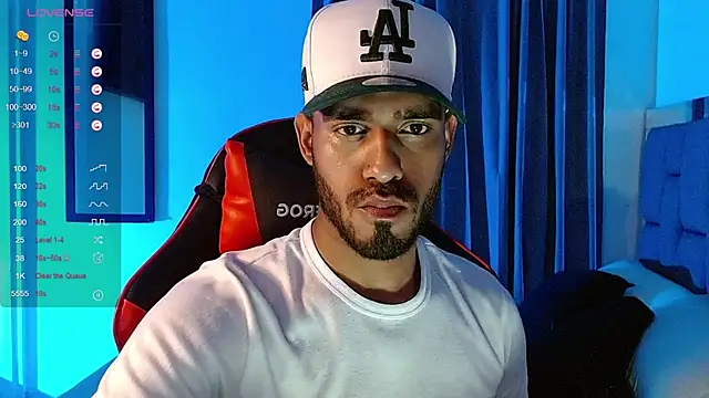 Snapshot of Christian_thor chatting on 01-15-25, 04:36 Christian thor online show from 01-15-25, 04:36