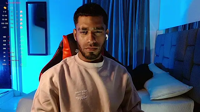 Snapshot of Christian_thor chatting on 02-05-25, 04:48 Christian thor online show from 02-05-25, 04:48