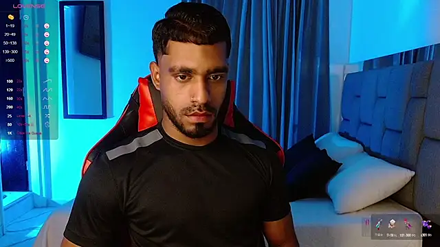 Snapshot of Christian_thor chatting on 03-06-25, 03:35 Christian thor online show from 03-06-25, 03:35