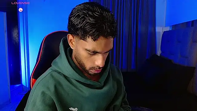 Snapshot of Christian_thor chatting on 09-12-25, 10:37 Christian thor online show from 09-12-25, 10:37