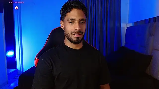 Snapshot of Christian_thor chatting on 09-15-25, 03:39 Christian thor online show from 09-15-25, 03:39