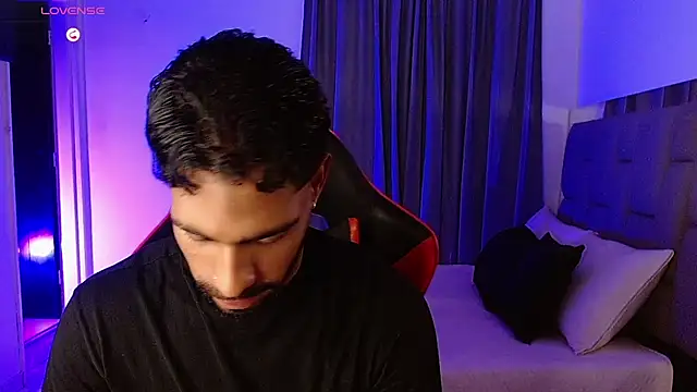 Snapshot of Christian_thor chatting on 09-28-25, 04:51 Christian thor online show from 09-28-25, 04:51