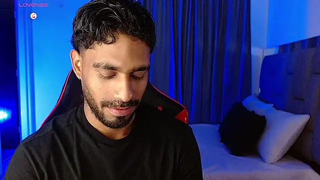 Snapshot of Christian_thor chatting on 09-29-25, 04:06 Christian thor online show from 09-29-25, 04:06