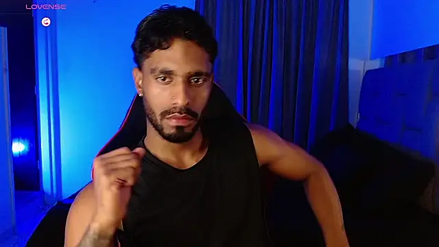 Snapshot of Christian_thor chatting on 10-10-25, 04:33 Christian thor online show from 10-10-25, 04:33