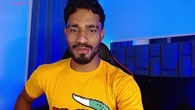 Snapshot of Christian_thor chatting on 10-15-25, 03:39 Christian thor online show from 10-15-25, 03:39