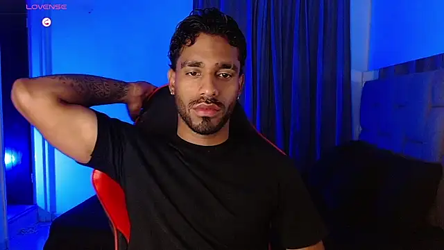 Snapshot of Christian_thor chatting on 11-01-25, 06:26 Christian thor online show from 11-01-25, 06:26