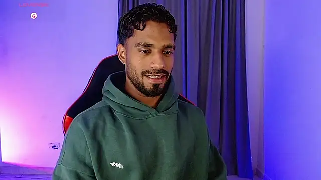 Snapshot of Christian_thor chatting on 01-14-26, 04:07 Christian thor online show from 01-14-26, 04:07