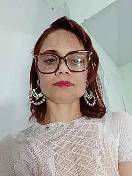 Snapshot of Meganlola chatting on 05-06-26, 06:35 Meganlola online show from 05-06-26, 06:35