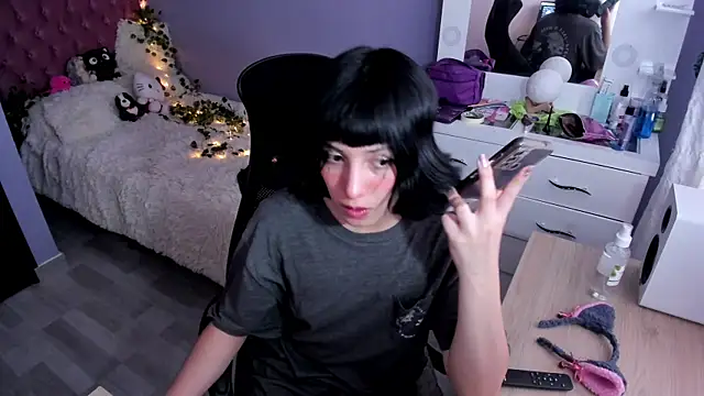 Snapshot of Room312_ chatting on 12-05-24, 08:33 Room312 online show from 12-05-24, 08:33