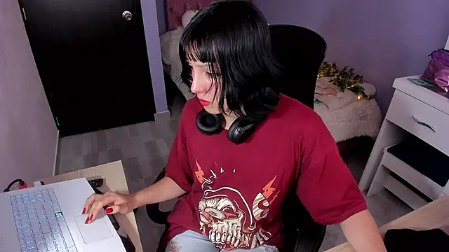 Snapshot of Room312_ chatting on 12-12-24, 10:09 Room312 online show from 12-12-24, 10:09