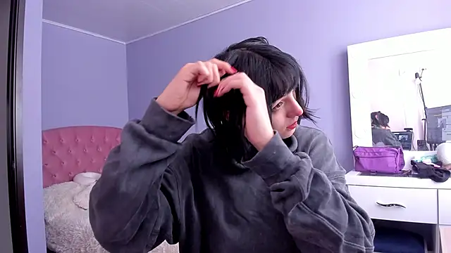 Snapshot of Room312_ chatting on 12-13-24, 05:43 Room312 online show from 12-13-24, 05:43