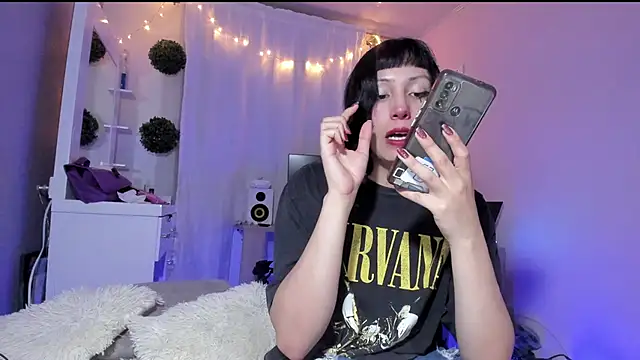 Snapshot of Room312_ chatting on 12-23-24, 01:40 Room312 online show from 12-23-24, 01:40