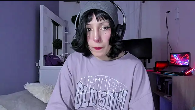 Snapshot of Room312_ chatting on 12-24-24, 12:00 Room312 online show from 12-24-24, 12:00