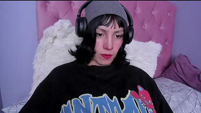 Snapshot of Room312_ chatting on 12-24-24, 04:30 Room312 online show from 12-24-24, 04:30