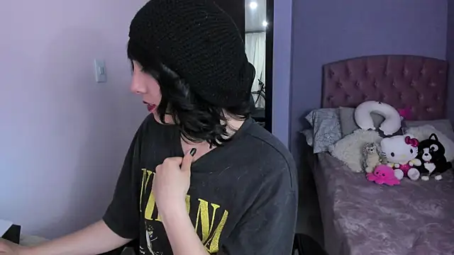 Snapshot of Room312_ chatting on 02-01-25, 01:44 Room312 online show from 02-01-25, 01:44