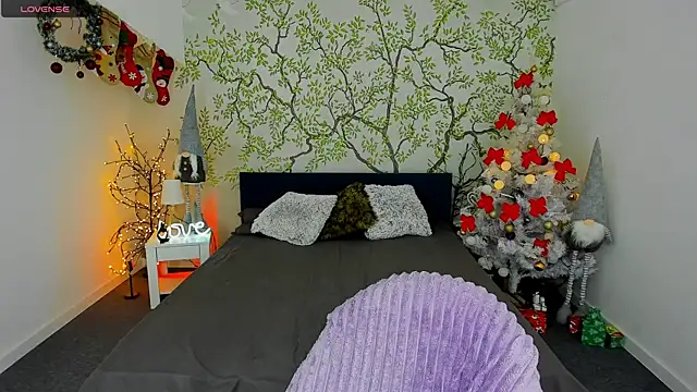 Snapshot of Linda_EX chatting on 01-02-25, 07:44 Linda EX online show from 01-02-25, 07:44