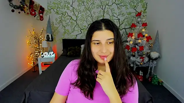 Snapshot of Linda_EX chatting on 01-03-25, 07:49 Linda EX online show from 01-03-25, 07:49