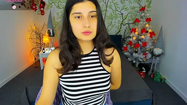 Snapshot of Linda_EX chatting on 01-04-25, 07:45 Linda EX online show from 01-04-25, 07:45