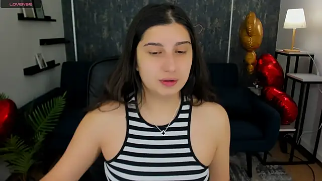 Snapshot of Linda_EX chatting on 02-15-25, 08:00 Linda EX online show from 02-15-25, 08:00