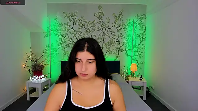 Snapshot of Linda_EX chatting on 10-05-25, 06:01 Linda EX online show from 10-05-25, 06:01