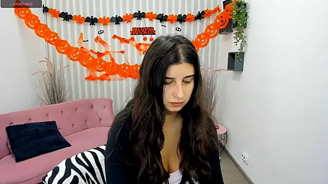 Snapshot of Linda_EX chatting on 10-16-25, 06:14 Linda EX online show from 10-16-25, 06:14