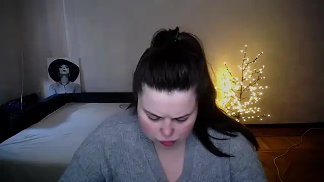 Emily Mo online show from 04-25-26, 05:54