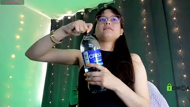 Snapshot of shantalc3rezo chatting on 01-23-25, 08:45 shantalc3rezo online show from 01-23-25, 08:45