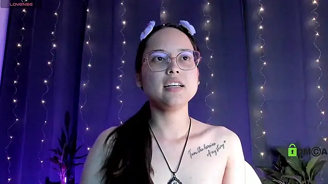 Snapshot of shantalc3rezo chatting on 01-29-25, 12:33 shantalc3rezo online show from 01-29-25, 12:33