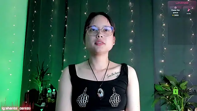 Snapshot of shantalc3rezo chatting on 02-05-25, 12:20 shantalc3rezo online show from 02-05-25, 12:20