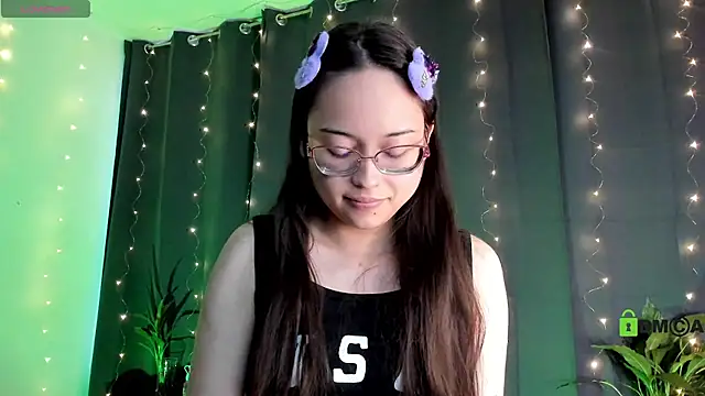 Snapshot of shantalc3rezo chatting on 02-07-25, 10:52 shantalc3rezo online show from 02-07-25, 10:52