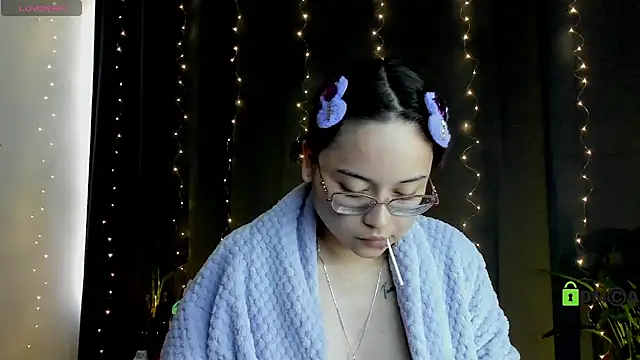 Snapshot of shantalc3rezo chatting on 02-16-25, 10:32 shantalc3rezo online show from 02-16-25, 10:32