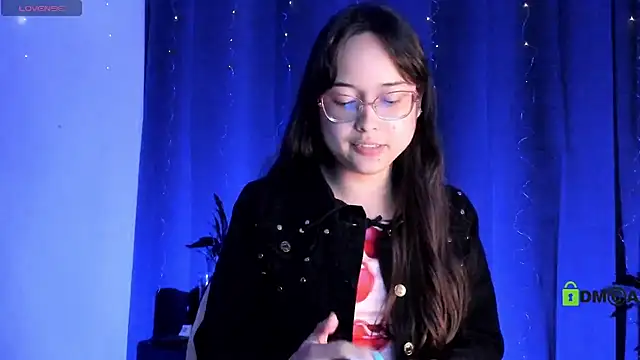 Snapshot of shantalc3rezo chatting on 03-05-25, 11:05 shantalc3rezo online show from 03-05-25, 11:05