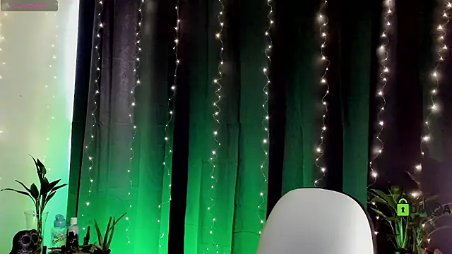 Snapshot of shantalc3rezo chatting on 03-22-25, 08:26 shantalc3rezo online show from 03-22-25, 08:26