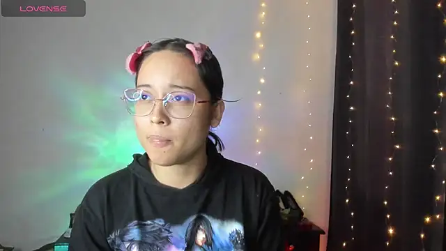 Snapshot of shantalc3rezo chatting on 09-15-25, 07:03 shantalc3rezo online show from 09-15-25, 07:03