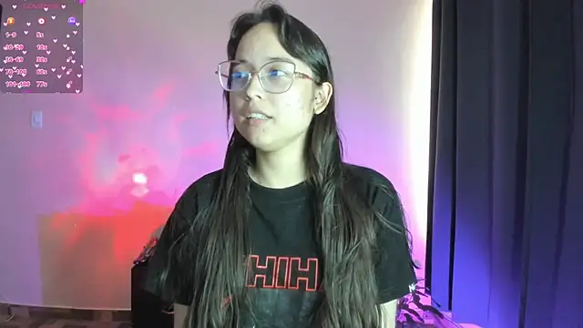 Snapshot of shantalc3rezo chatting on 11-27-25, 08:33 shantalc3rezo online show from 11-27-25, 08:33