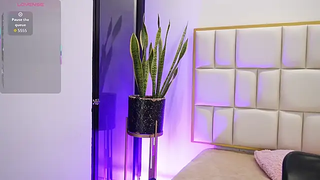 Anais aradia online show from 01-08-26, 05:21