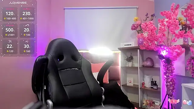 mia thompsonn  online show from 10-06-25, 01:52