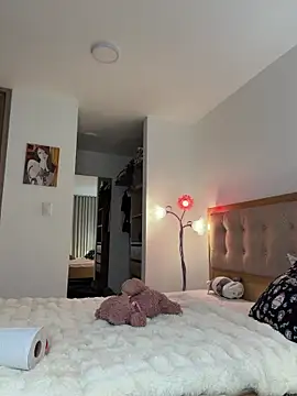 Your Honeey online show from 03-27-26, 11:48