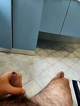 Snapshot of orsettoCum chatting on 09-13-25, 09:53 orsettoCum online show from 09-13-25, 09:53