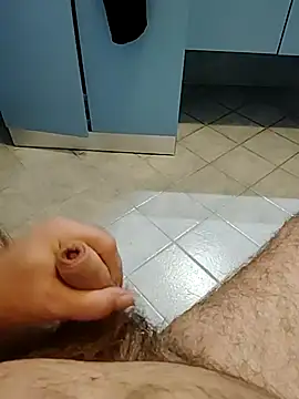 Snapshot of orsettoCum chatting on 10-01-25, 04:35 orsettoCum online show from 10-01-25, 04:35