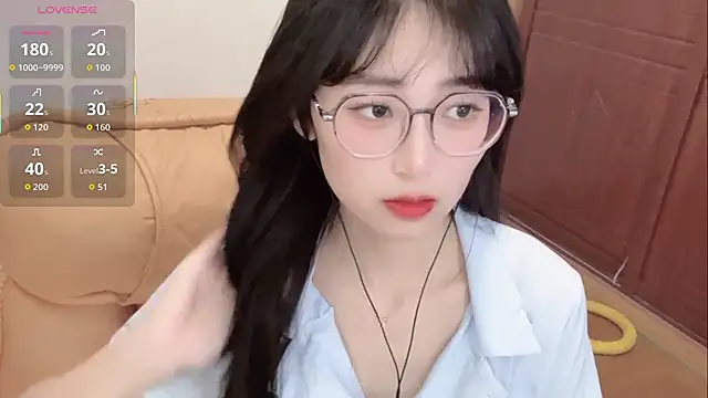 4uoki online show from 12-14-25, 03:50