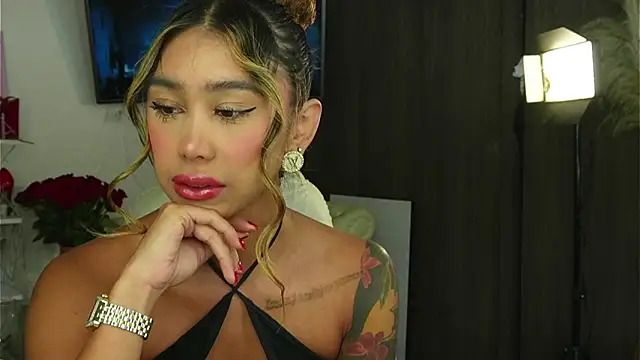 liah v online show from 04-11-26, 03:44