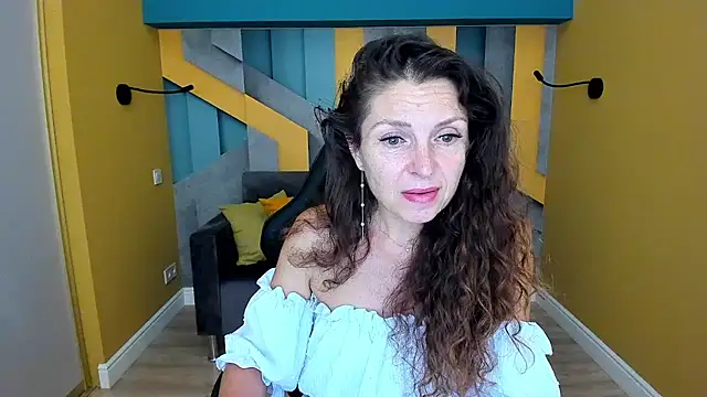 Snapshot of EllaLong chatting on 07-28-26, 11:39 EllaLong online show from 07-28-26, 11:39